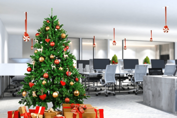 Trang trí cây thông