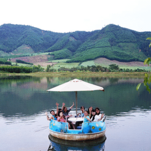 Lái xe địa hình tại Hồ Cây Sung