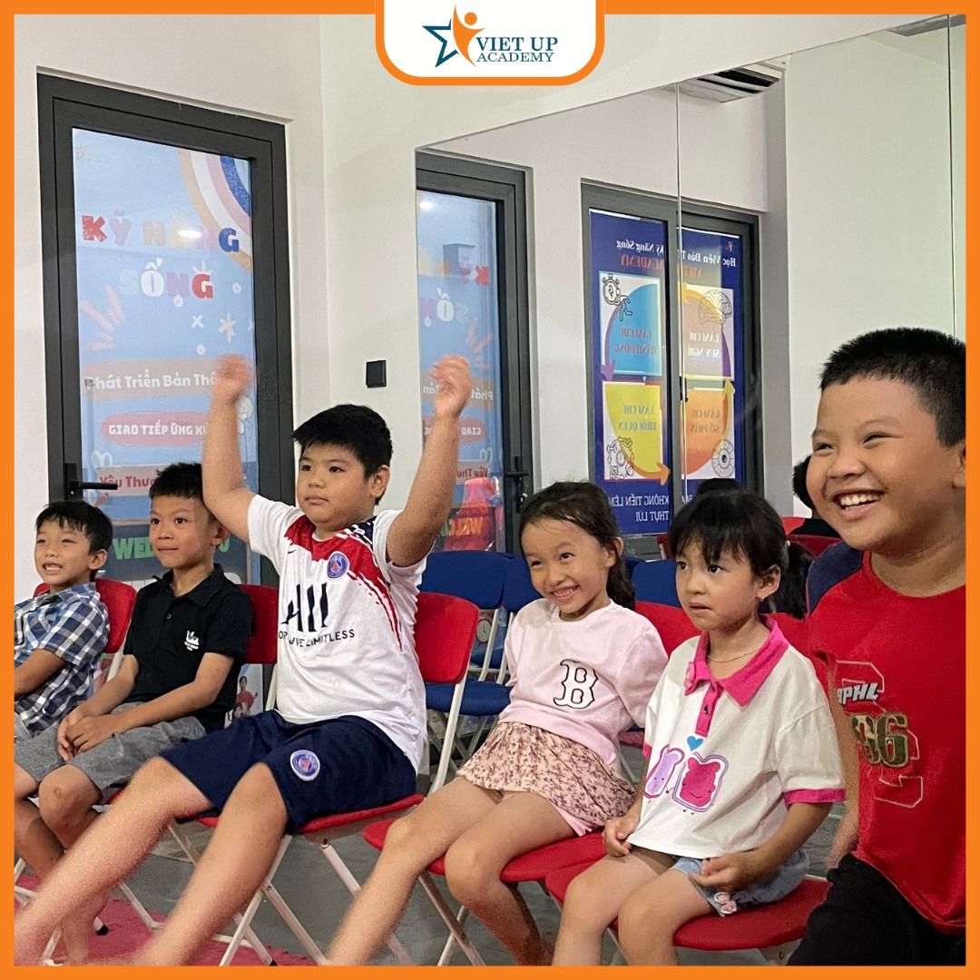 Lớp kỹ năng sống tại VietUp