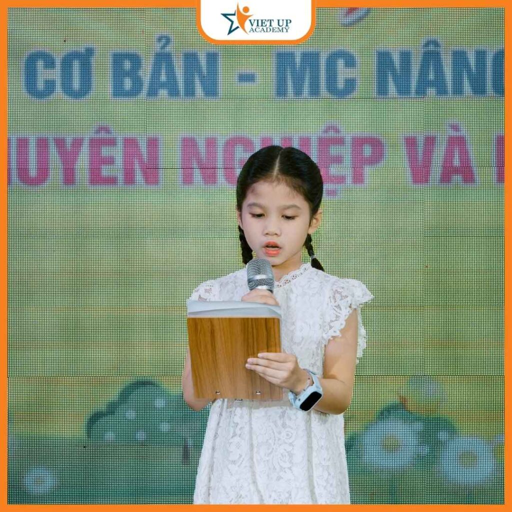 Cùng con phá vỡ “vỏ bọc im lặng”