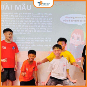 Phát triển kỹ năng sáng tạo và làm việc nhóm