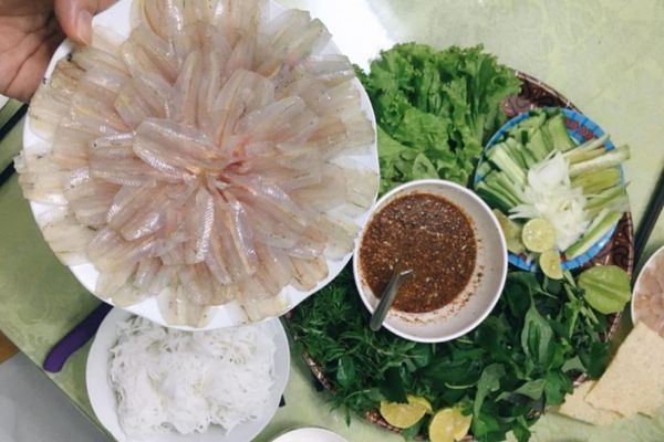 Gỏi cá mai Nha Trang là gì? Vì sao món ăn này được ưa chuộng?