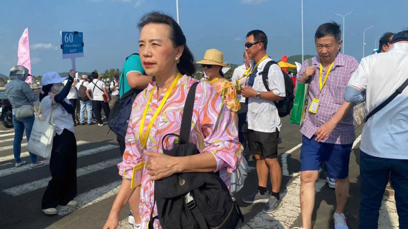 Khách du lịch khi đến bến tàu Ana Marina Nha Trang