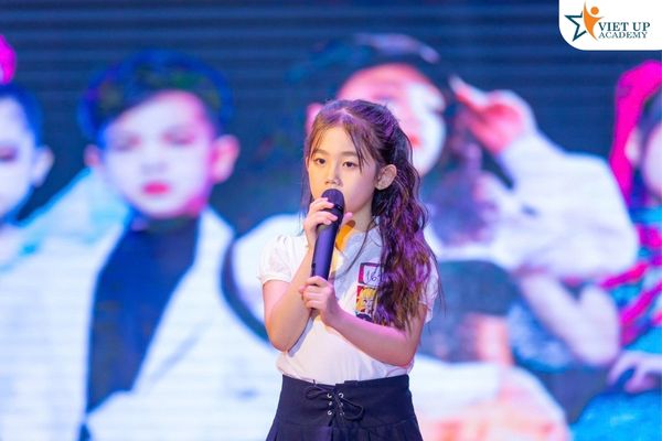 Khóa “MC Nhí – Thuyết trình & Dẫn chương trình” – Khơi dậy bản lĩnh sân khấu