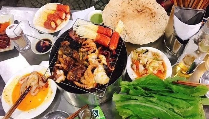 Nhâm nhi chút bia lạnh hay rượu gạo, trò chuyện cùng nhau