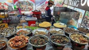 Quán Ốc Quen Thuộc Của Người Địa Phương Nha Trang